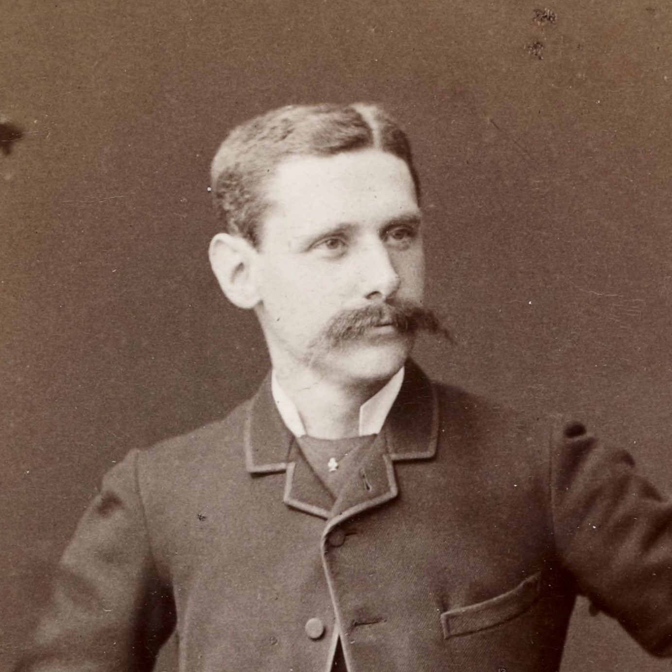 Fernand Fau