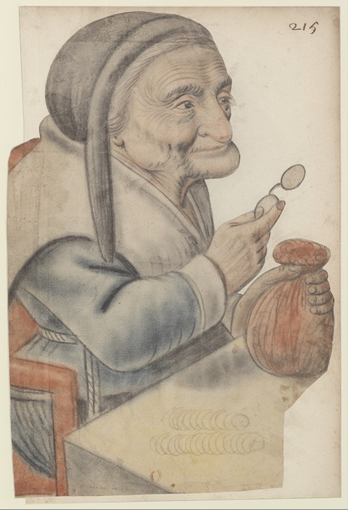 Vieille femme assise devant une table, tenant une bourse dans sa main gauche et un binocle dans sa main droite, vue de trois quarts à droite