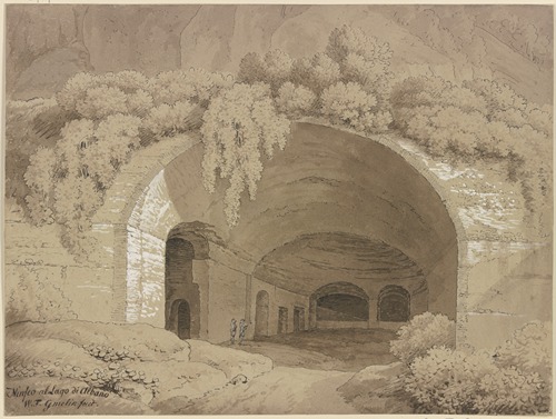 Blick in ein antikes Gewölbe an einem Berghang, von Buschwerk umrahmt, in der Grotte zwei Figuren