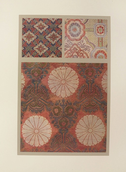 Motifs géométriques ; motifs ornementaux ; motifs ornementaux
