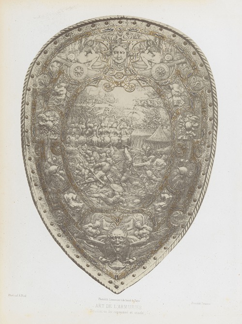 Bouclier en fer repoussé et ciselé