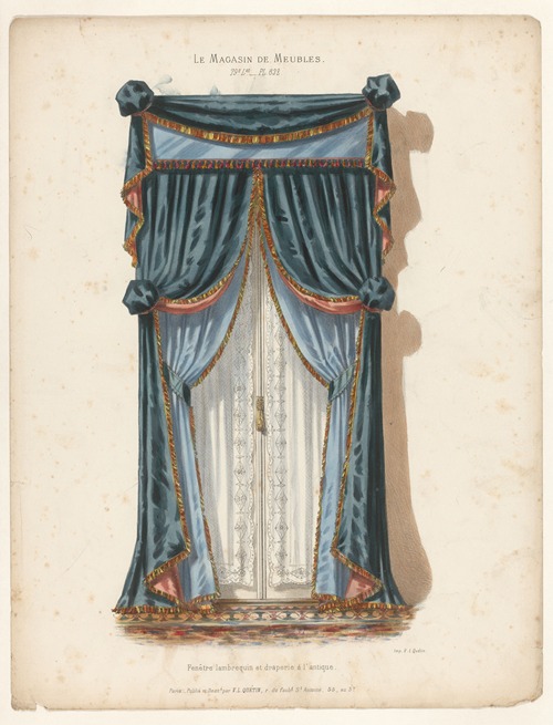 Fenêtre lambrequin et draperie à l’antique