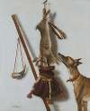 Trompe- l’Œil mit erlegtem Kaninchen, Jagdutensilien und einem Jagdhund vor einer weißen Wand