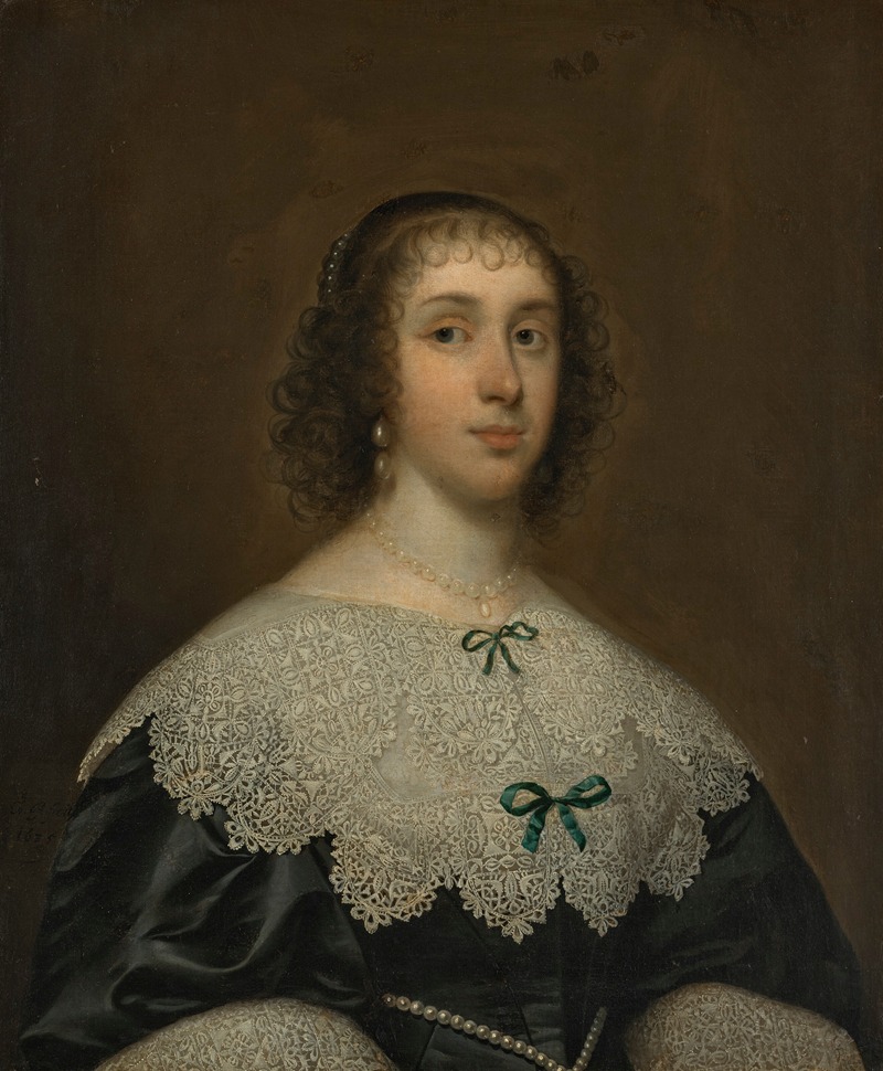 Cornelis Johnson Van Ceulen - Portrait of a lady, traditionally identified as Queen Henrietta Maria (1609-1669)